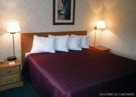 Quality Inn & Suites Bremerton Near Naval Shipyard Zimmer foto